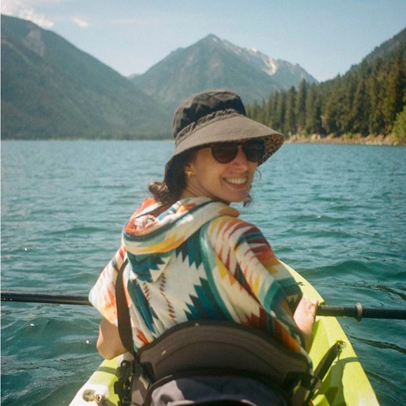 Meet your Posher, Paige - Picture 4 of 8